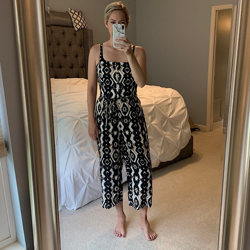 Like new! Printed Crop Jumpsuit